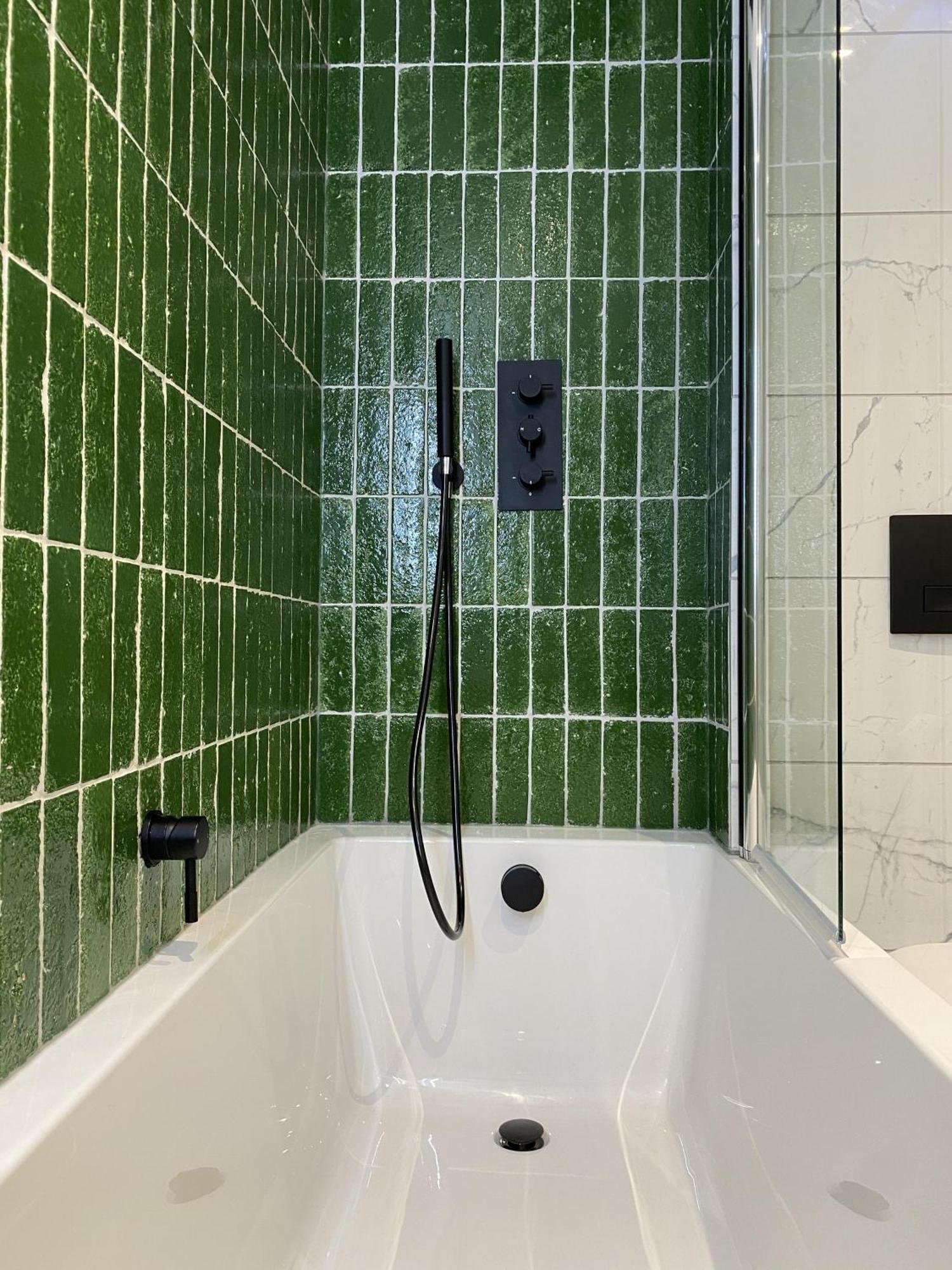 Sebastians Hotel Озуъстри Стая снимка