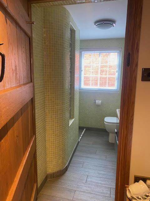 Sebastians Hotel Озуъстри Екстериор снимка